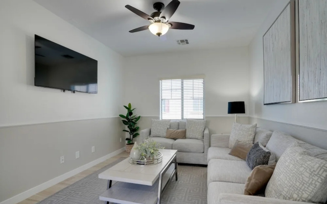 photo 2 of Bright Goodyear Home: Community Pool, Hot Tub