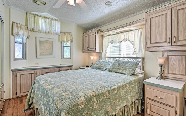 photo 5 of Bright Home: Pool Access & Screened-in Porch!