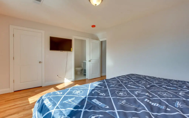 photo 2 of Bright Newark Vacation Rental Near New York!