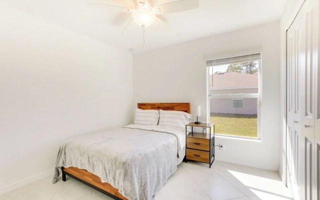 photo 4 of Bright Port Charlotte Home - 2 Mi to Beach!