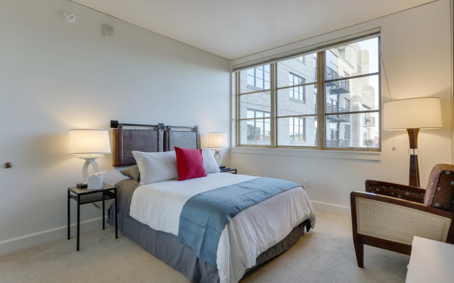 photo 3 of Bright Recently Upgraded Apt – Downtown Location