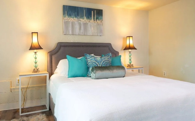 photo 4 of Bright & Spacious One Bedroom Apartment