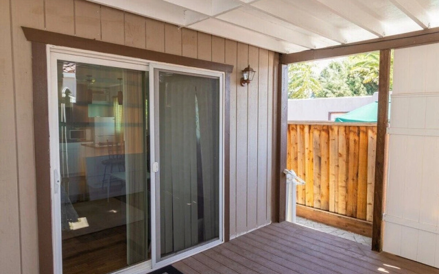 photo 4 of Bright Studio in Concord, Near Bart