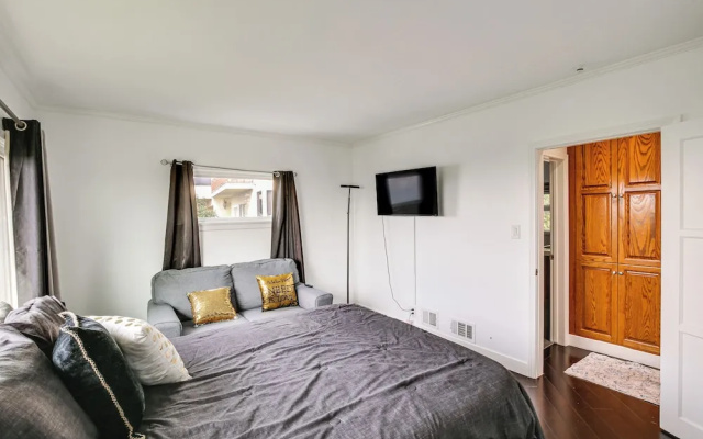 photo 2 of Convenient Whittier Retreat: Furnished Deck, Views