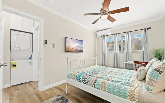 photo 2 of Bright&Cozy Getaway 10min to Downtown LA