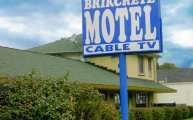 photo 2 of Brikcrete Motel Wyoming Grand Rapids