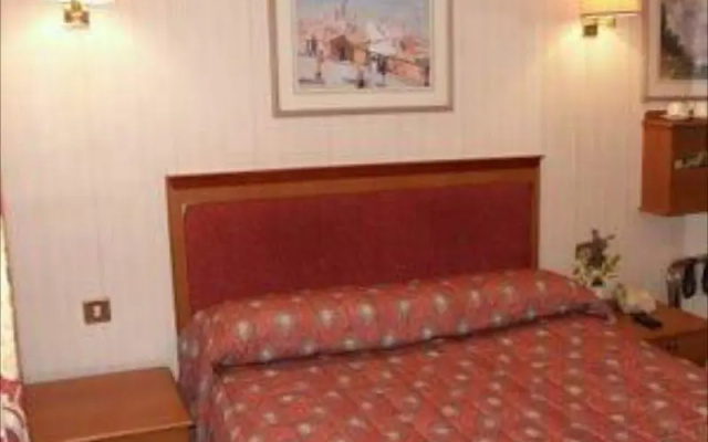photo 3 of Brikcrete Motel Wyoming Grand Rapids