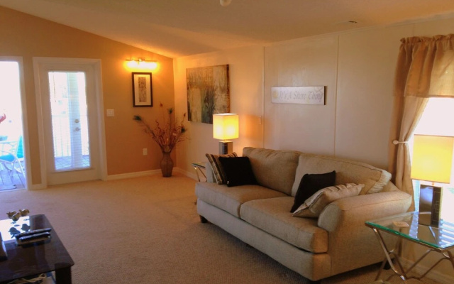 photo 4 of Bring Your Boat Direct Waterfront - Two Bedroom Home