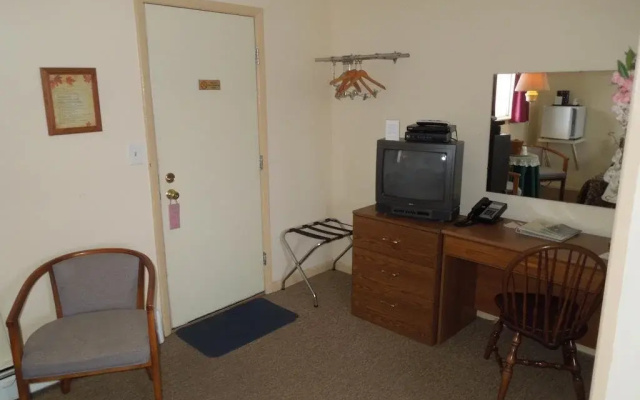 photo 2 of Brittany Motel