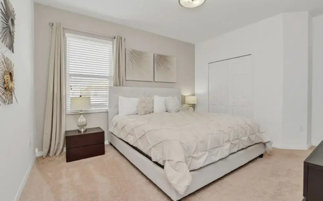photo 5 of Broadoak Drive villa Solterra 4