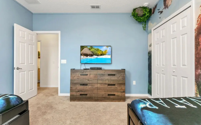 photo 3 of Broadoak Drive villa Solterra 5