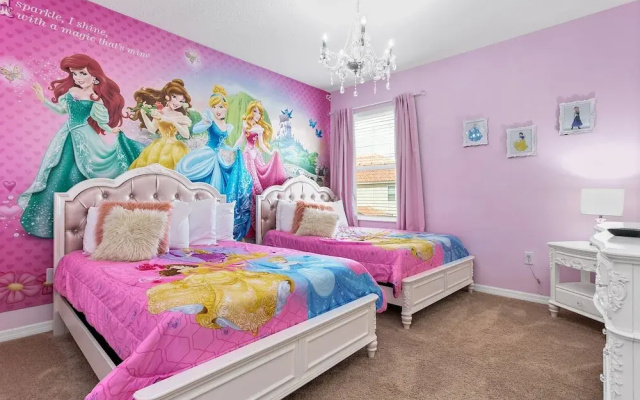 photo 5 of Broadoak Drive villa Solterra 5