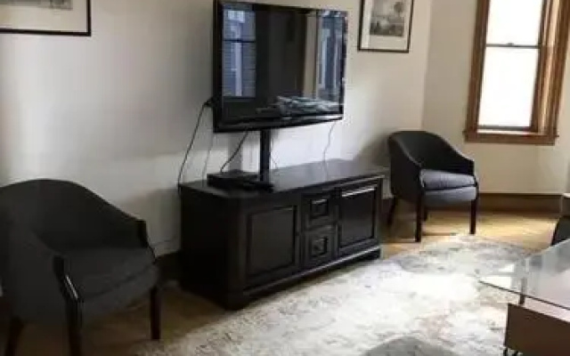 photo 2 of Brookline Brownstone - 3 Br Apts