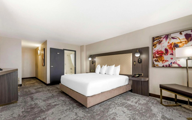 photo 3 of Comfort Inn Brooklyn Center