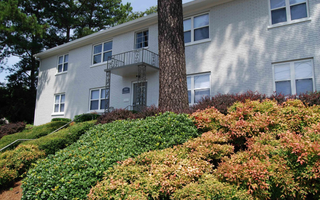 photo 2 of Brookwood Courtyard by BCA Furnished Apartments