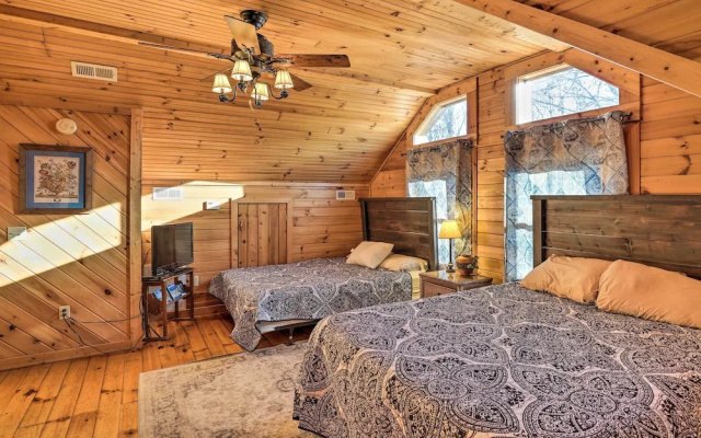 photo 4 of Bryson City Cabin w/ Private Hot Tub & Game Room