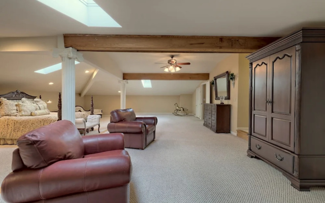 photo 5 of Bryson City Loft