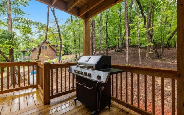 photo 3 of Buck S Bear Lodge-Beautiful Coosawattee Resort