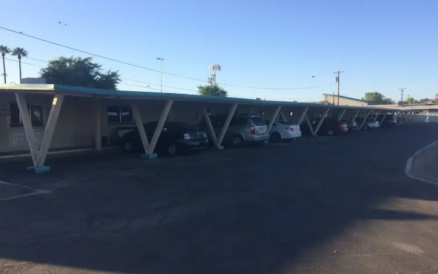 photo 5 of Buckeye Motor Hotel