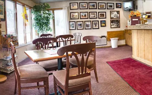 photo 2 of Big Sky Motel