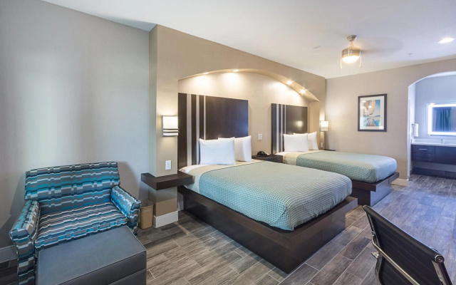 photo 5 of Econo Lodge Inn & Suites Houston NW - CY - Fair