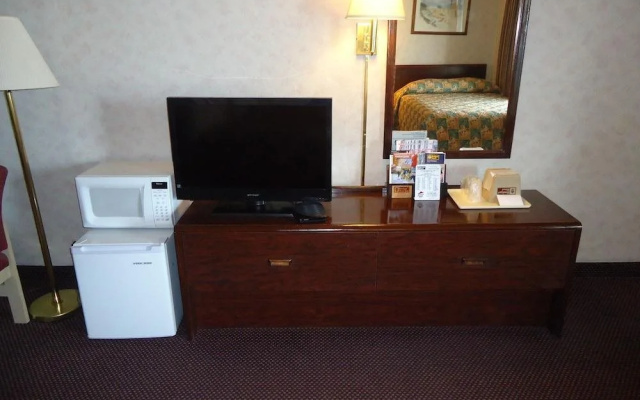 photo 4 of Budget Host Inn Somerset