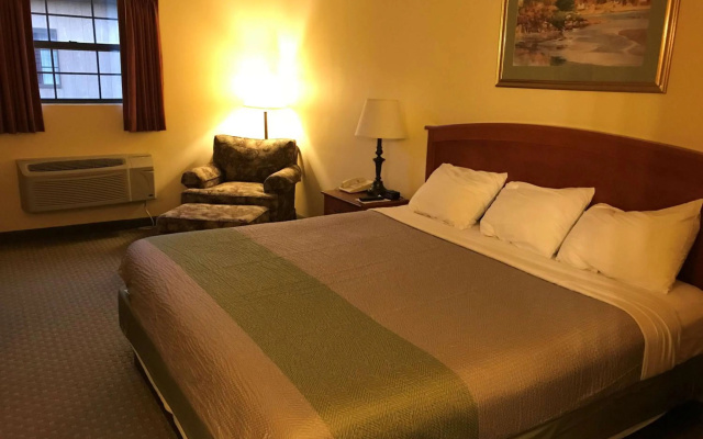 photo 3 of Motel 6 Bloomsburg, PA