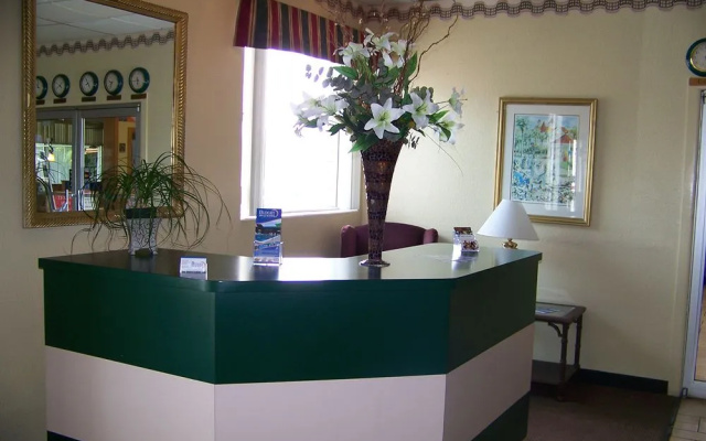 photo 2 of Budget Inn & Suites Orlando