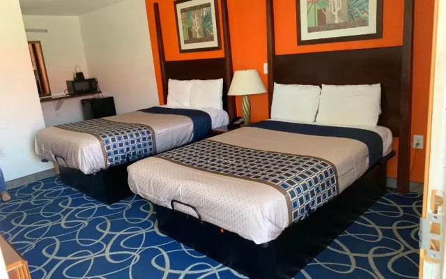 photo 3 of Budget Inn