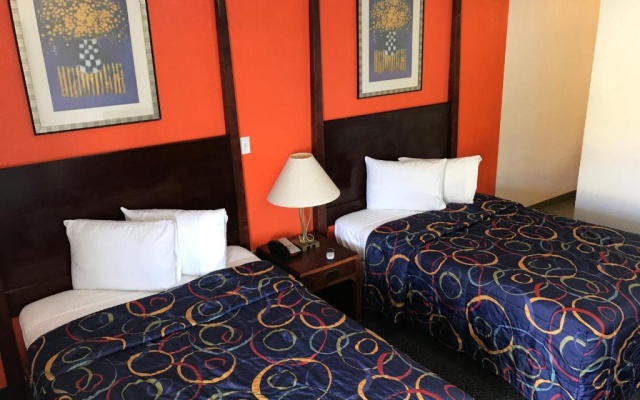 photo 4 of Budget Inn