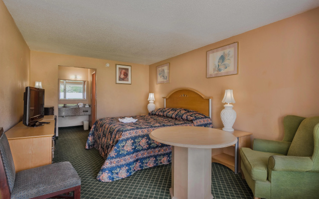 photo 5 of Bayside Inn Pinellas Park - Clearwater