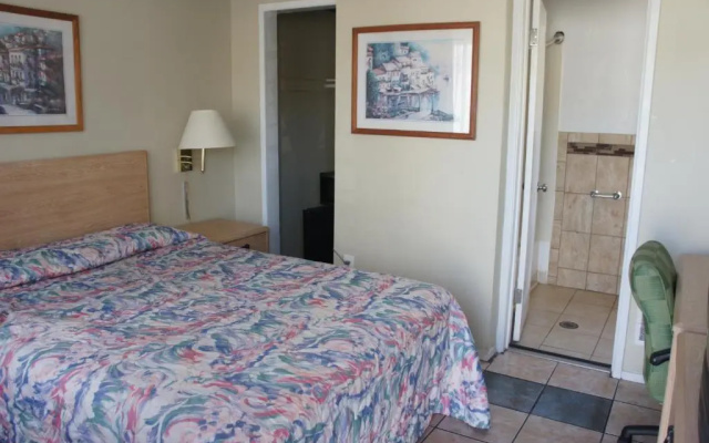 photo 2 of Budget Inn