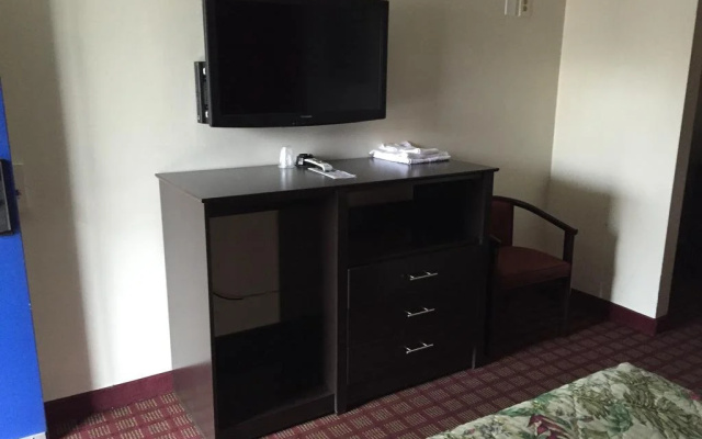 photo 3 of Budget Inn Elizabeth