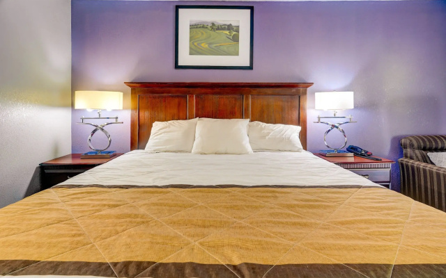 photo 3 of Budget Inn Ellijay