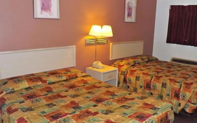 photo 4 of Travelodge by Wyndham Farmington