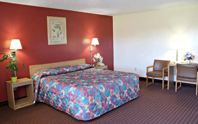 photo 3 of Budget Inn Farmington