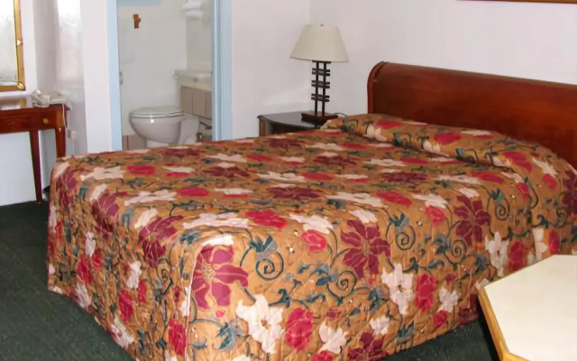 photo 5 of Budget Inn Greenfield