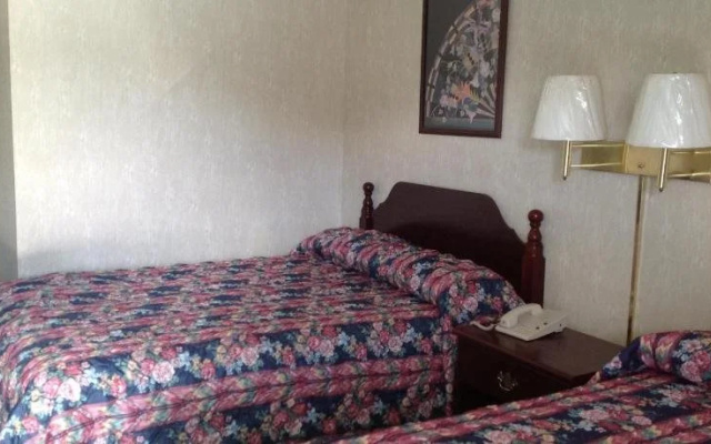 photo 2 of Budget Inn Hazelwood