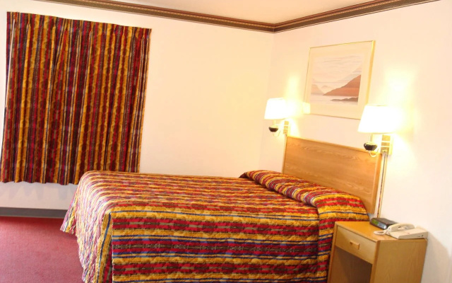photo 2 of Budget Inn Madill