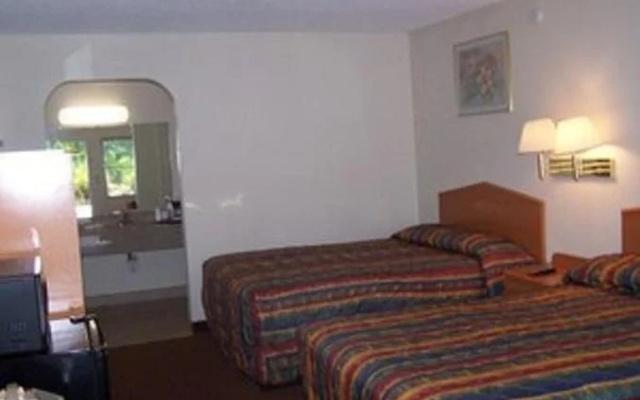 photo 3 of Budget Inn Melbourne