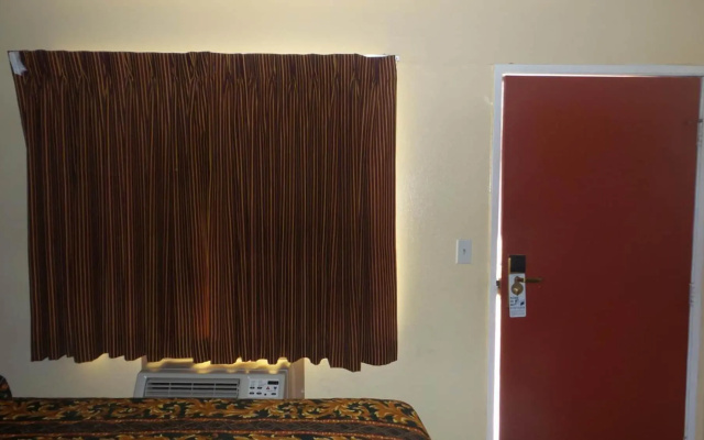 photo 2 of Budget Inn San Gabriel