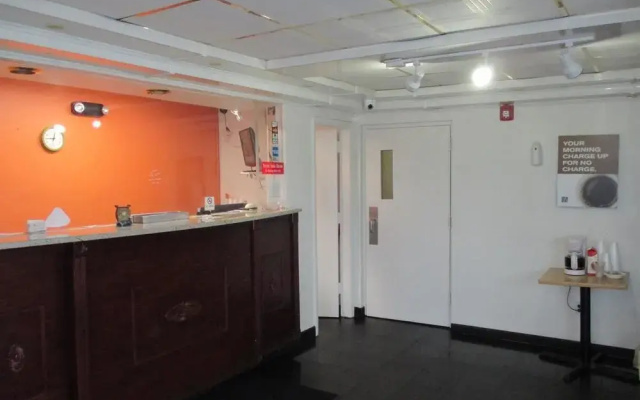 photo 5 of Motel 6