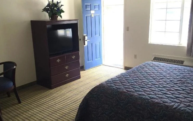 photo 5 of Budget Inn Of Lodi