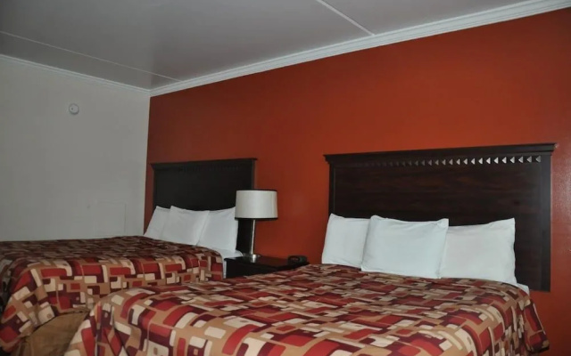 photo 4 of Budget Inn