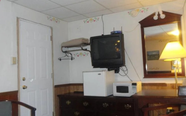 photo 4 of Budget Inn Somerset