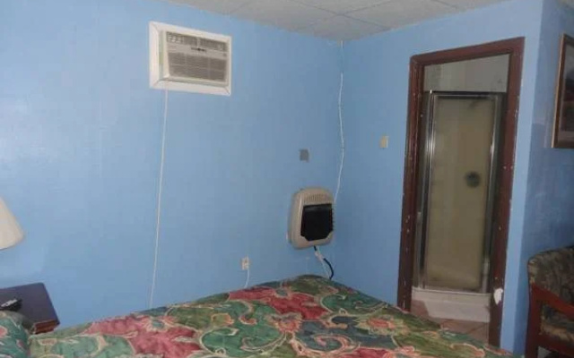 photo 5 of Budget Inn Somerset