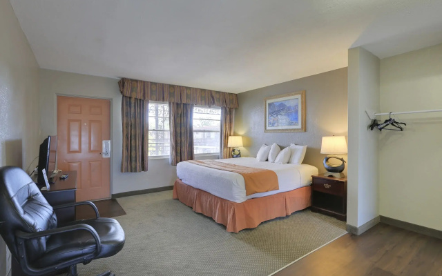photo 3 of Budget Inn St.Petersburg