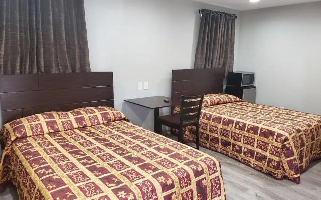 photo 4 of Budget Inn & Suites