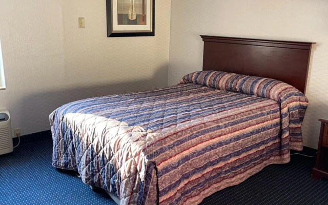 photo 5 of Budget Inn Temple Hills