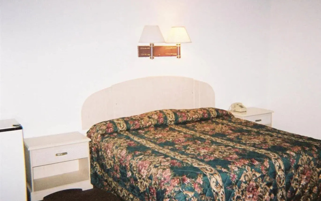 photo 5 of Budget Inn Wentzville